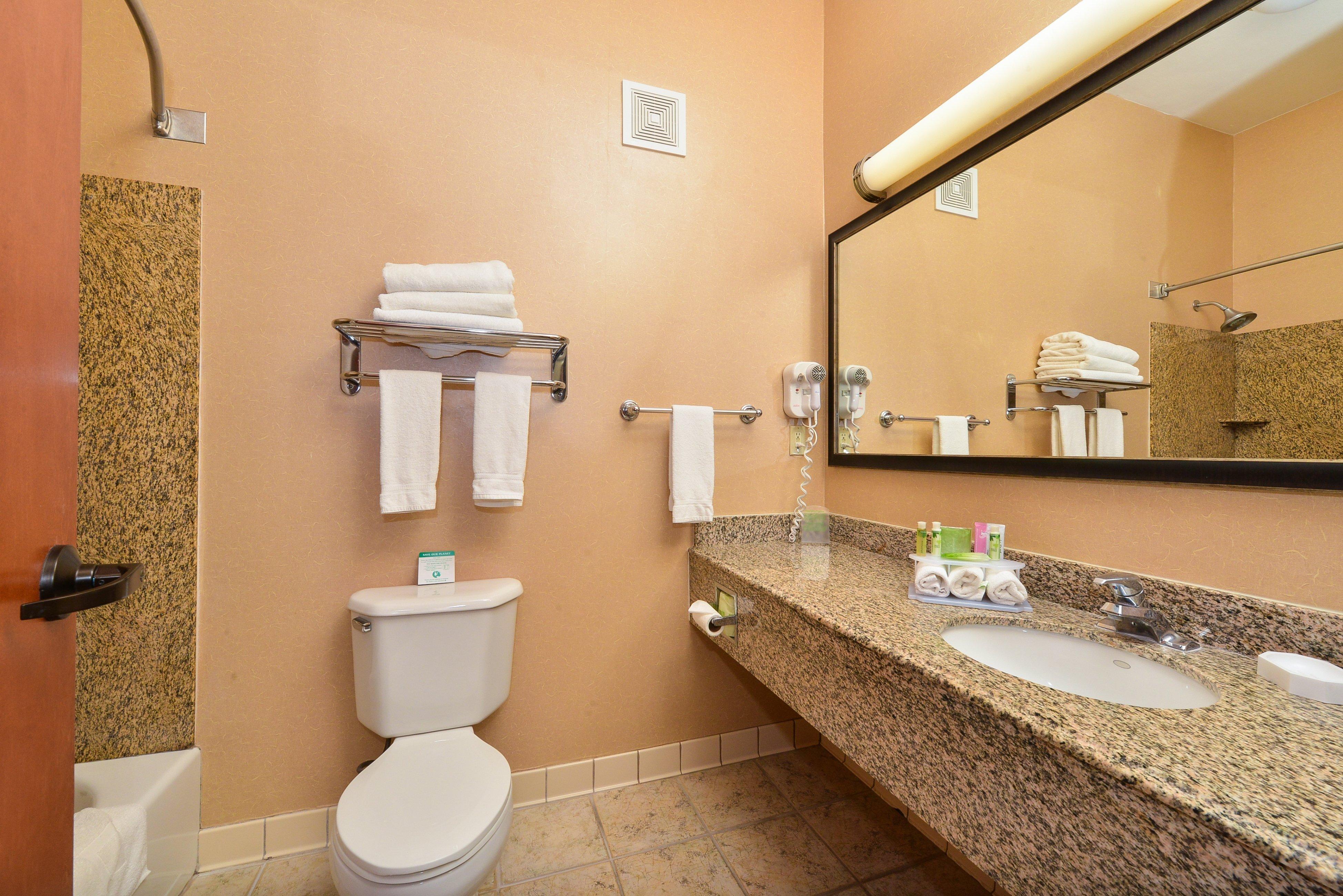Holiday Inn Express Vancouver North By Ihg Extérieur photo