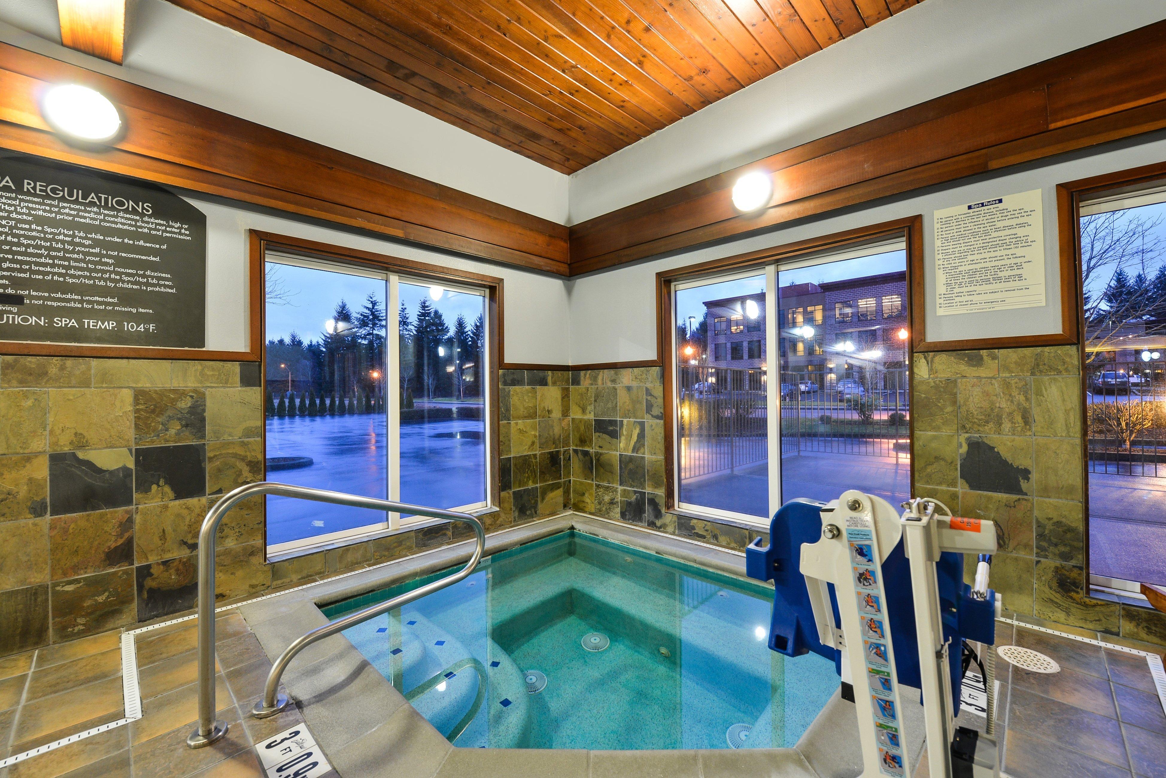 Holiday Inn Express Vancouver North By Ihg Extérieur photo